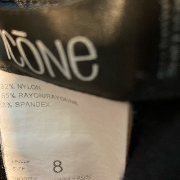 Cute Icône Dress! EUC - Picture 4 of 4